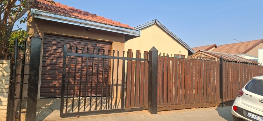 3 Bedroom Property for Sale in Mabopane Unit X North West